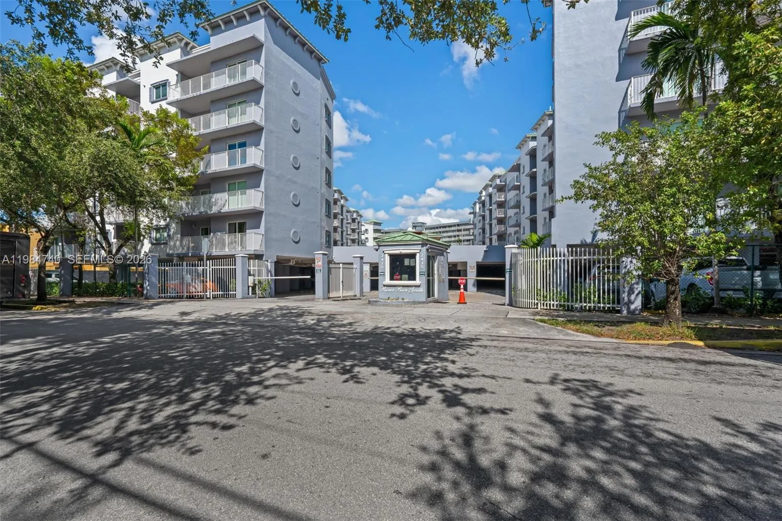 2475 NW 16th St Rd # 211, Miami FL 33125