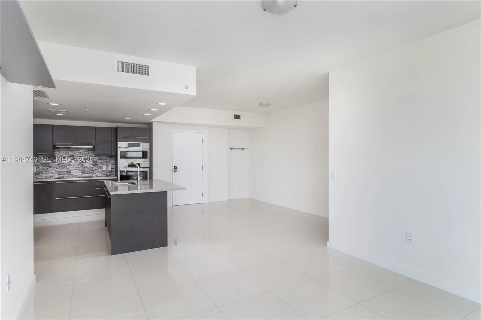 7661 NW 107th Ave # 612, Doral FL 33178