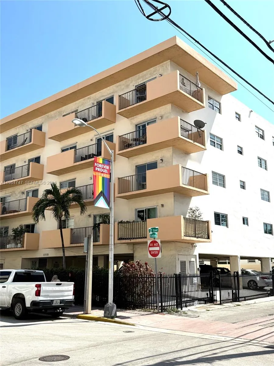 1150 Collins Ave # 301, Miami Beach FL 33139