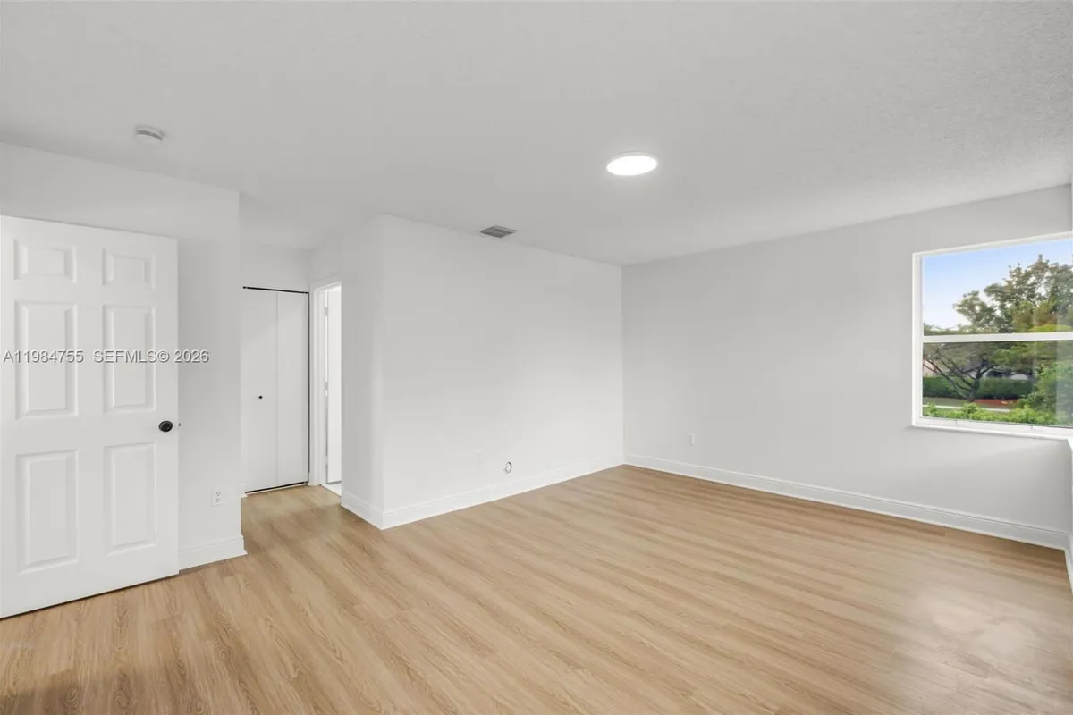 1392 NW 159th Ln, Pembroke Pines FL 33028