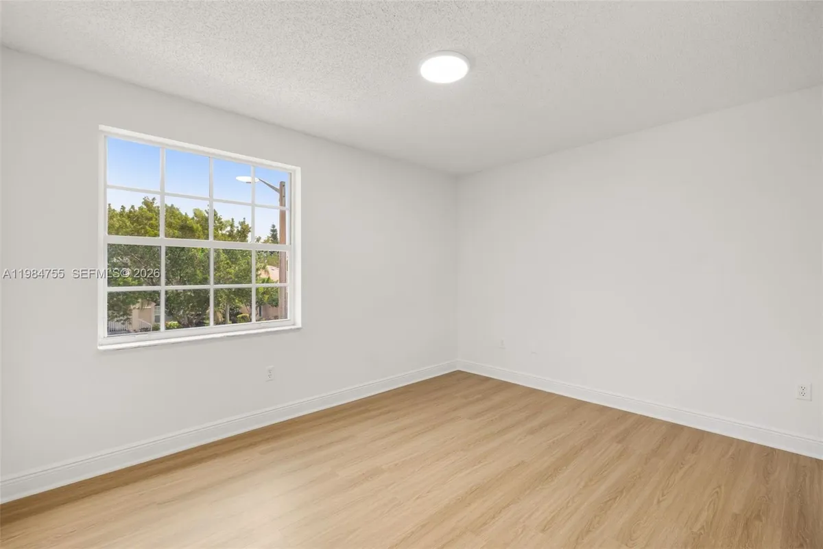 1392 NW 159th Ln, Pembroke Pines FL 33028