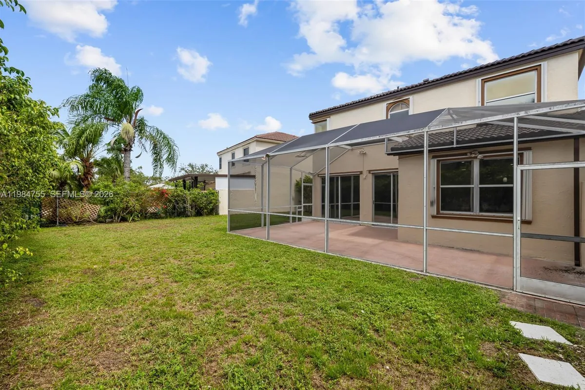 1392 NW 159th Ln, Pembroke Pines FL 33028