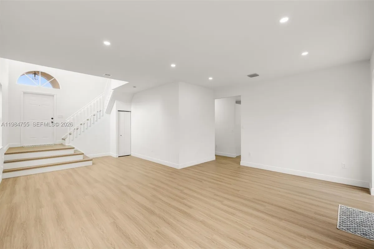 1392 NW 159th Ln, Pembroke Pines FL 33028