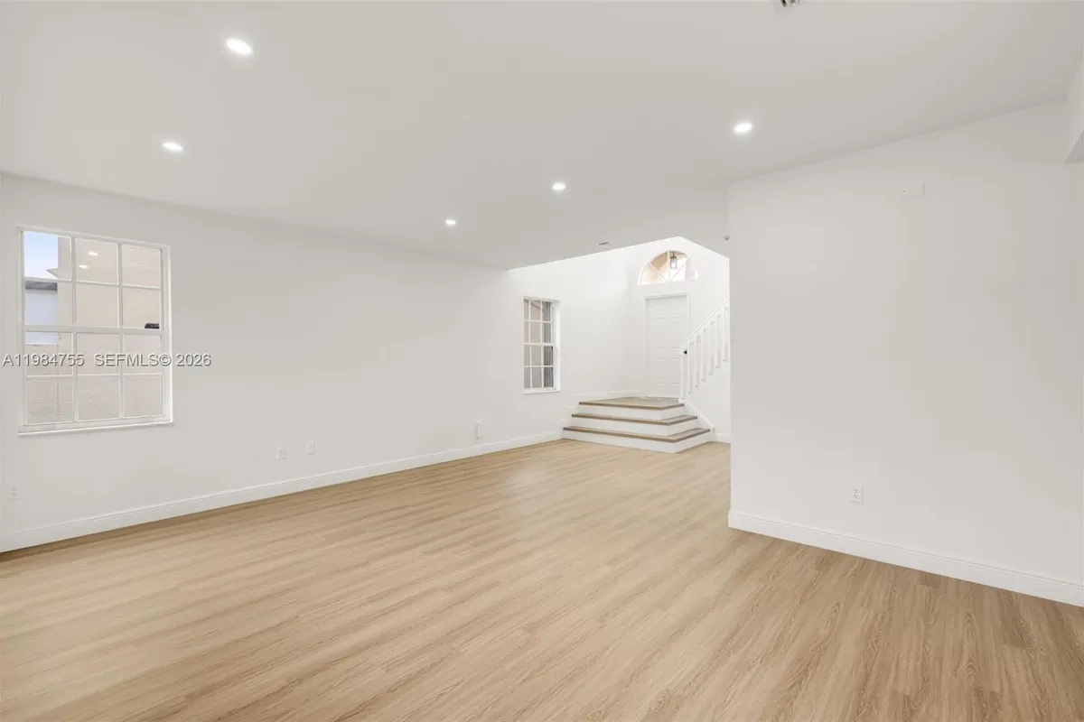 1392 NW 159th Ln, Pembroke Pines FL 33028