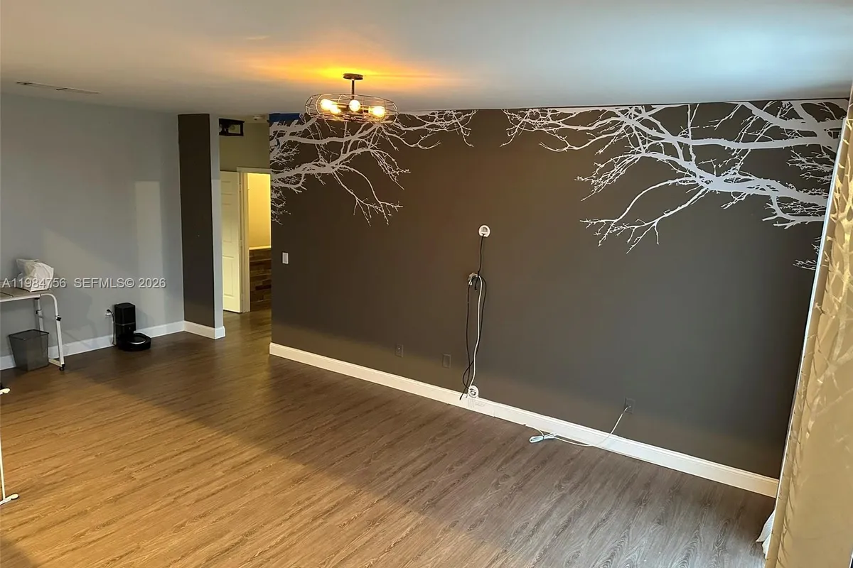 1471 NW 159th Ave, Pembroke Pines FL 33028