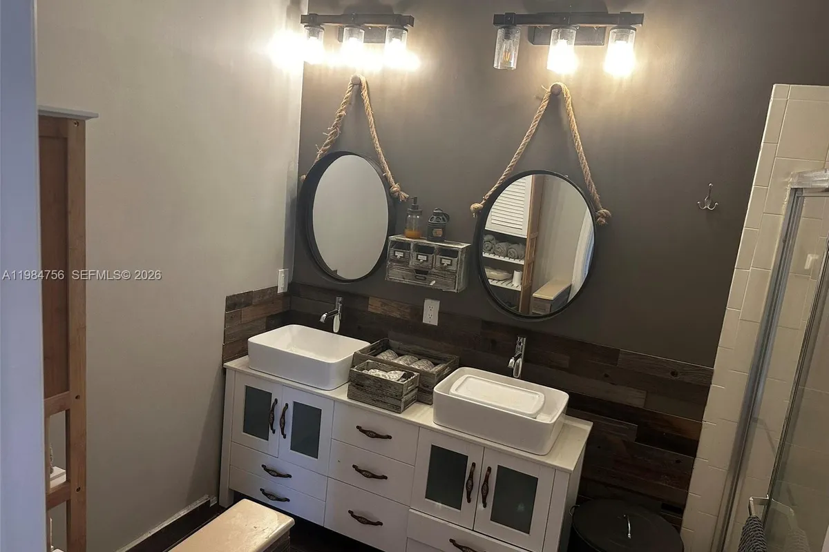 1471 NW 159th Ave, Pembroke Pines FL 33028