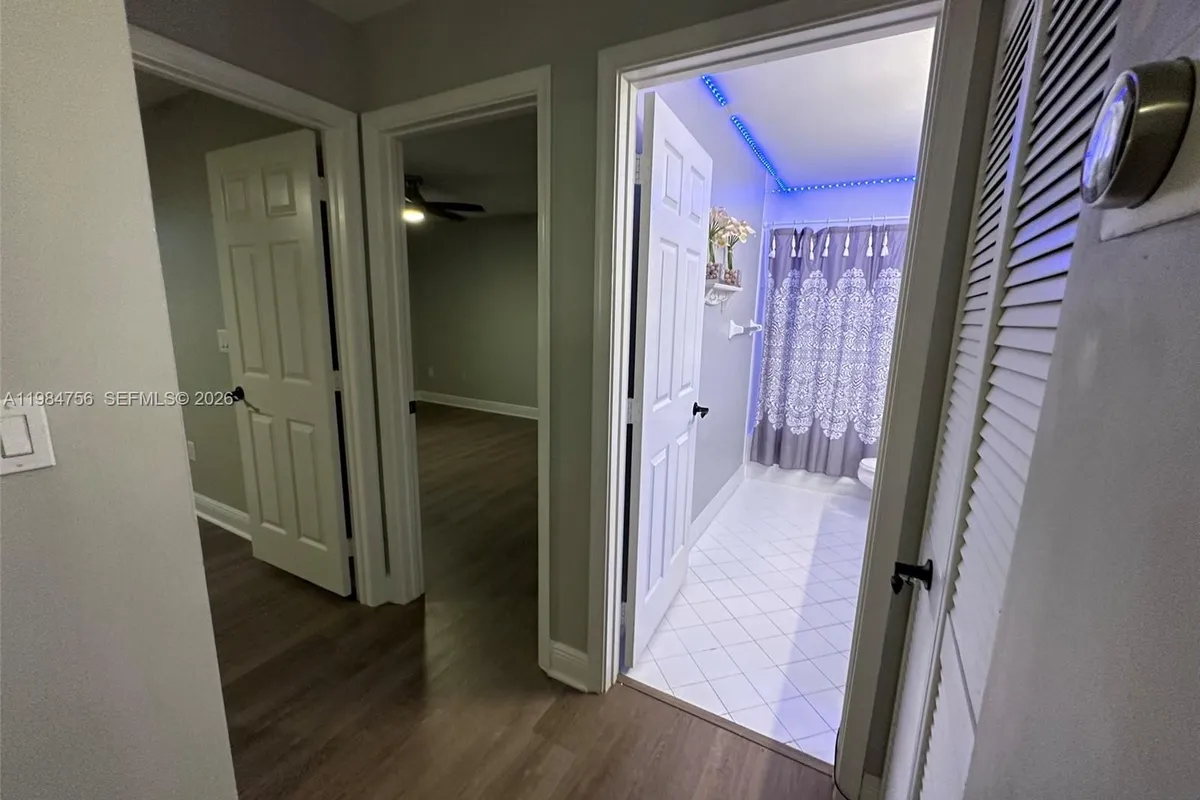 1471 NW 159th Ave, Pembroke Pines FL 33028