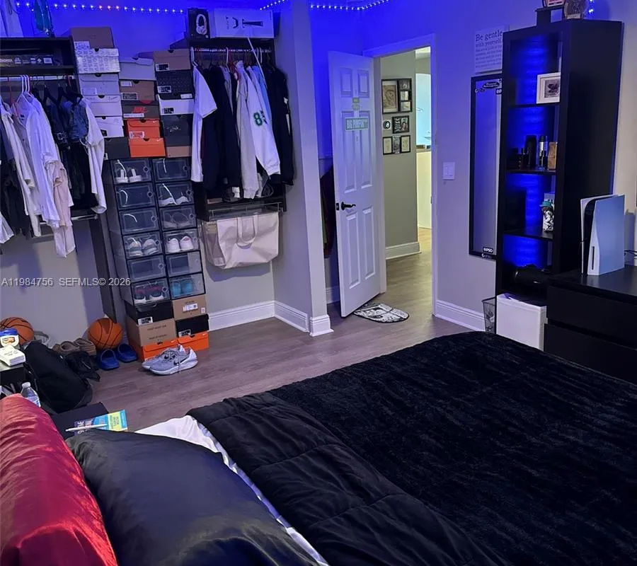 1471 NW 159th Ave, Pembroke Pines FL 33028