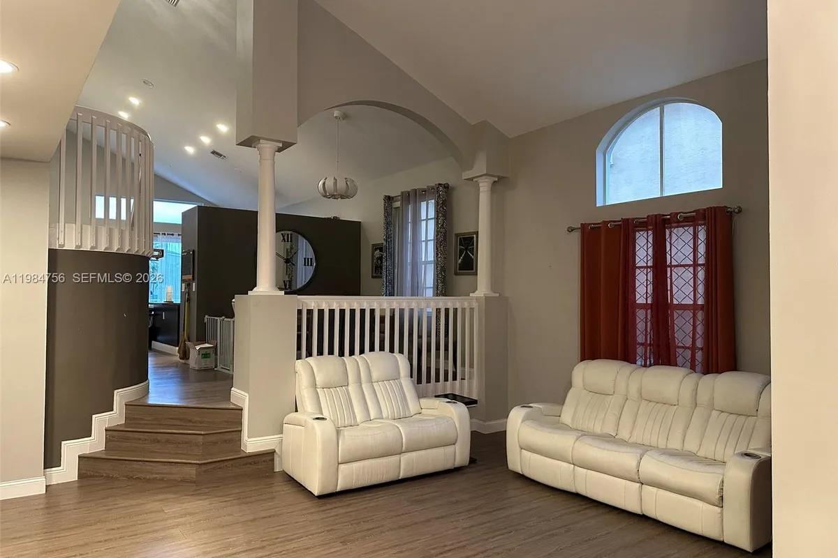 1471 NW 159th Ave, Pembroke Pines FL 33028