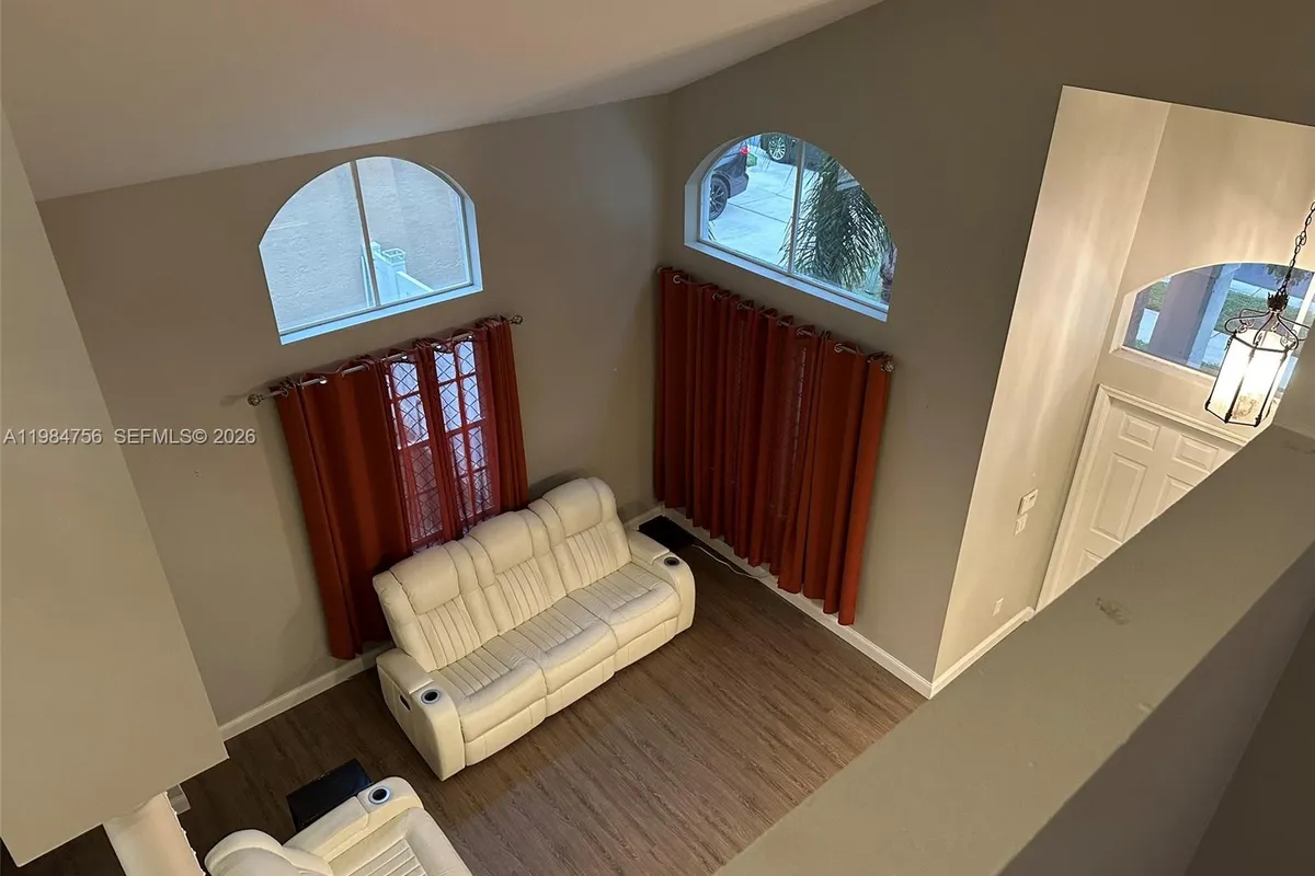 1471 NW 159th Ave, Pembroke Pines FL 33028