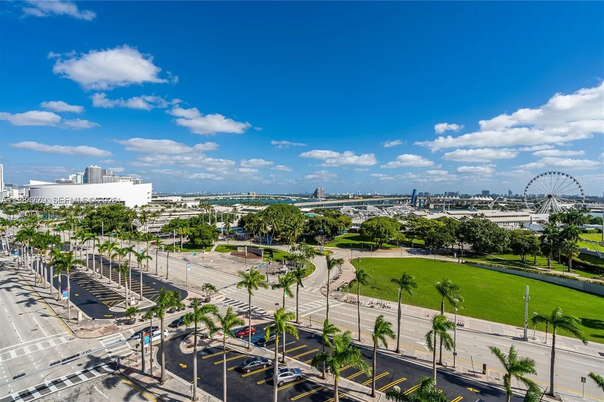 253 NE 2nd St # 433, Miami FL 33132