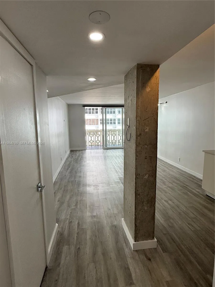 1825 S Ocean Dr # 305, Hallandale Beach FL 33009