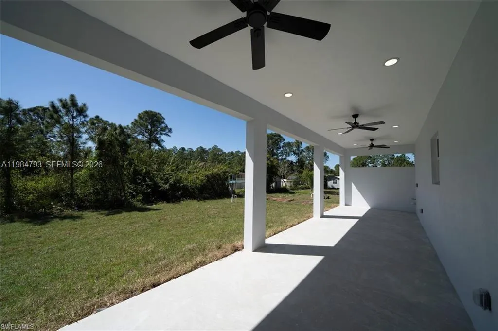 3005 52nd St W, Lehigh Acres FL 33971