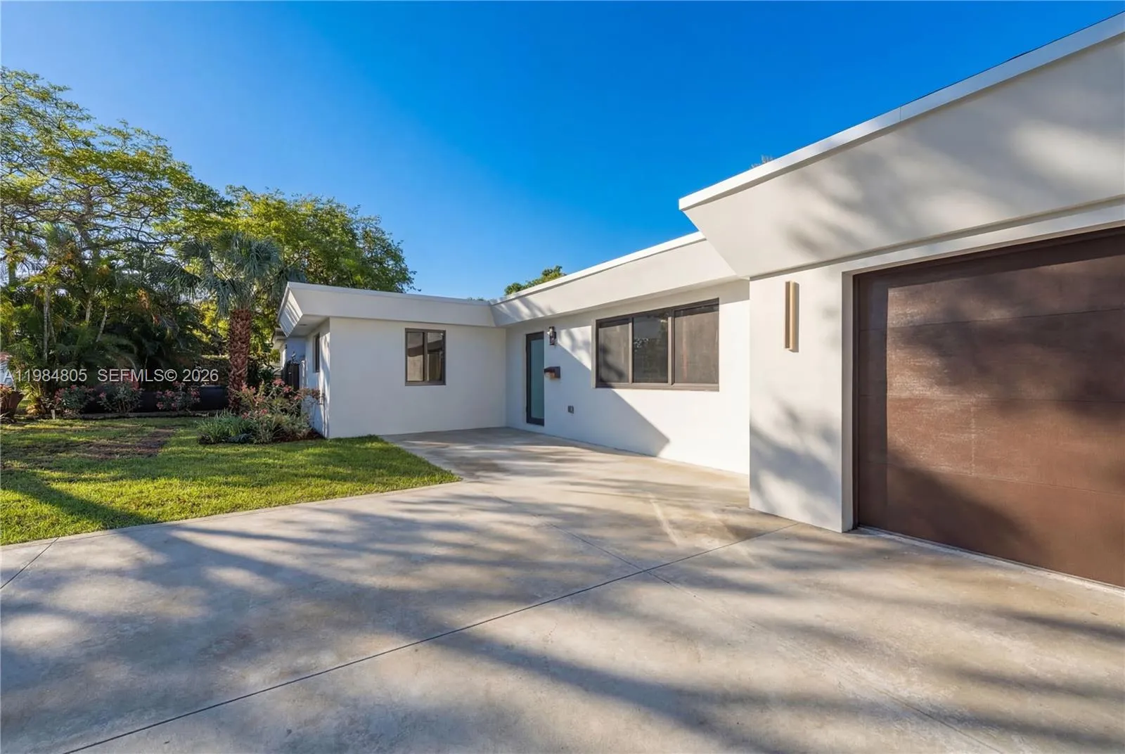 10910 NE 9th Ct, Biscayne Park FL 33161