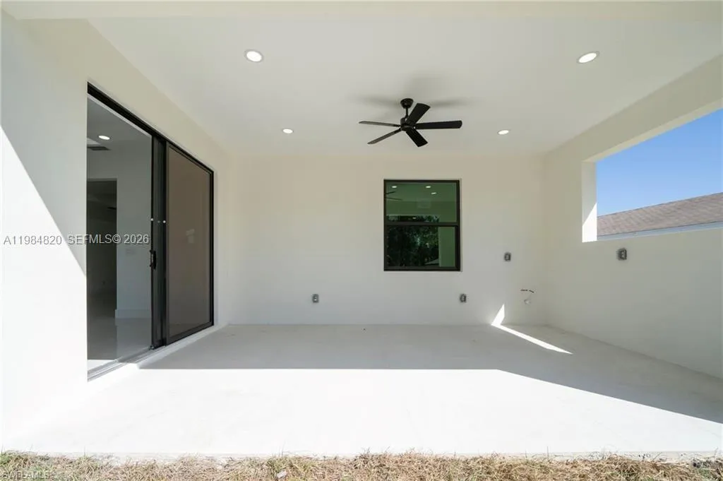 3003 52nd st W, Lehigh Acres FL 33971