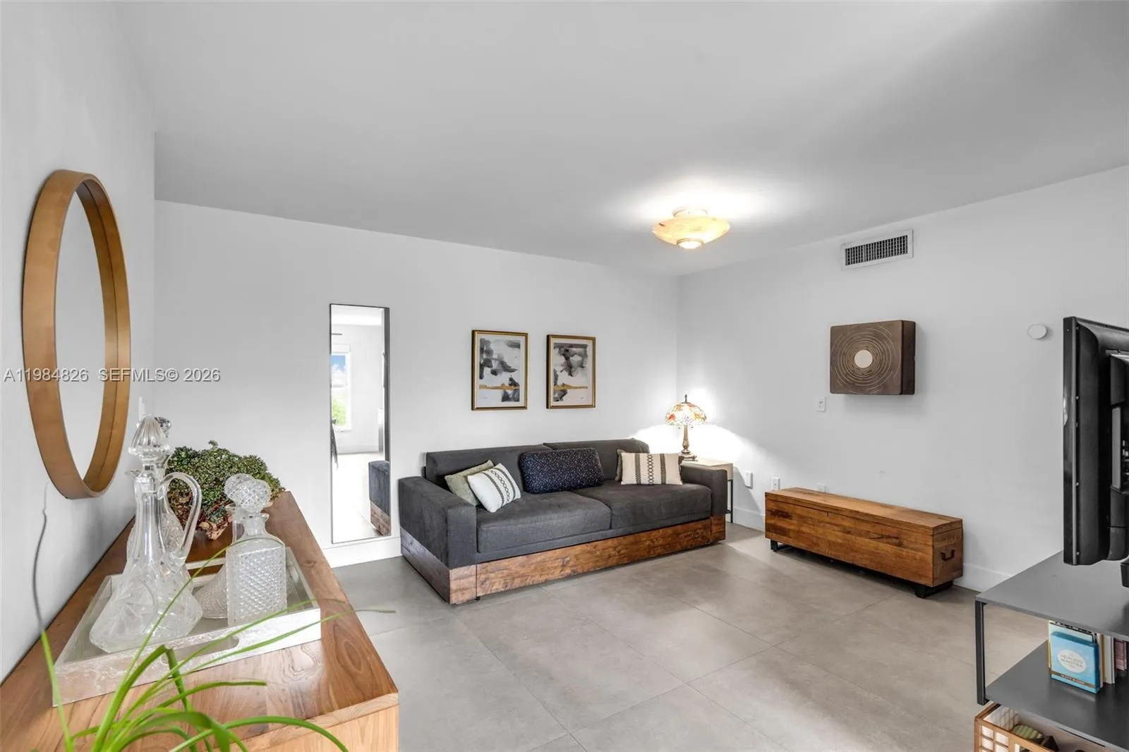 820 Salzedo St # 403, Coral Gables FL 33134