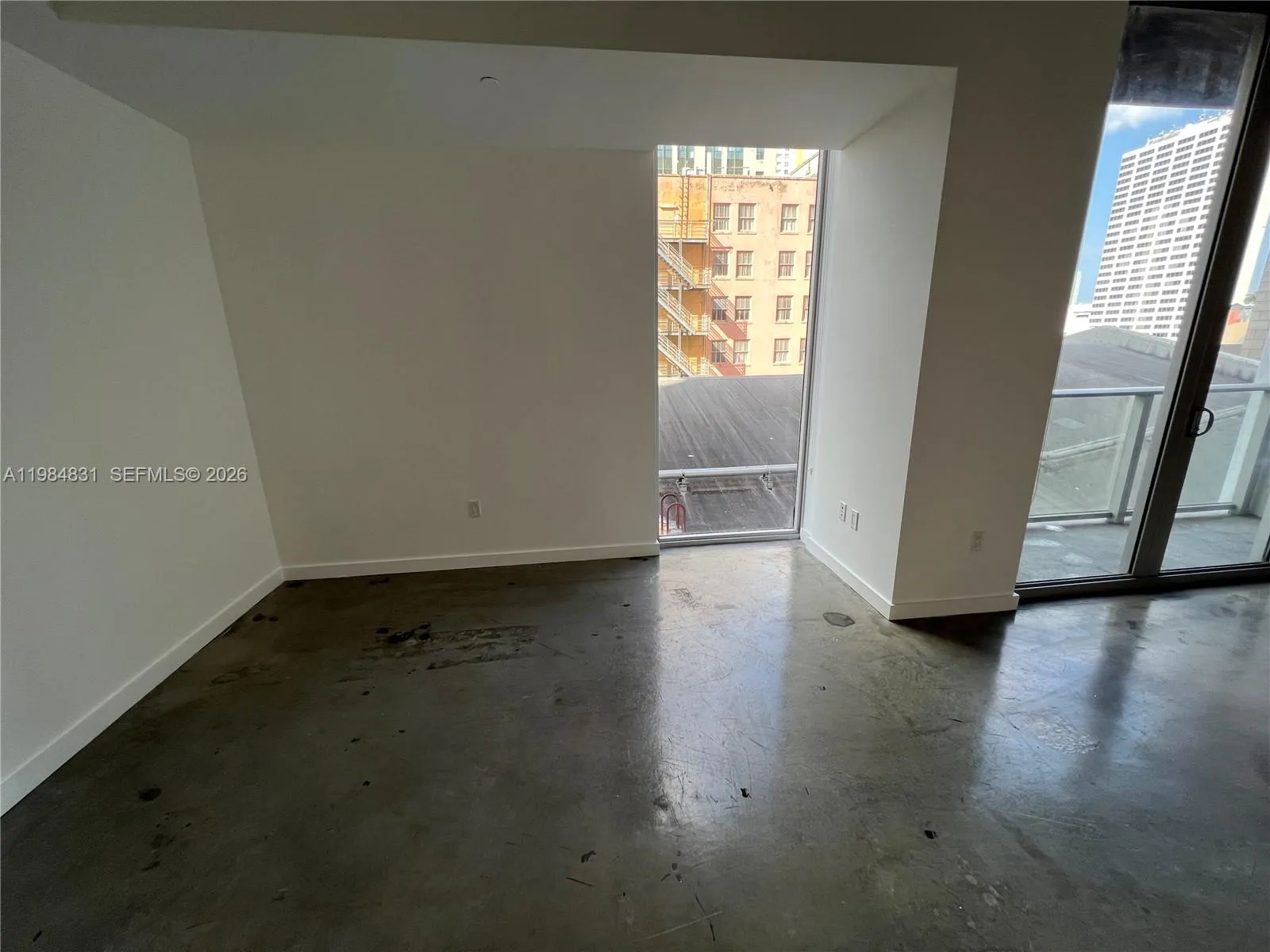 151 SE 1st St # 706, Miami FL 33131