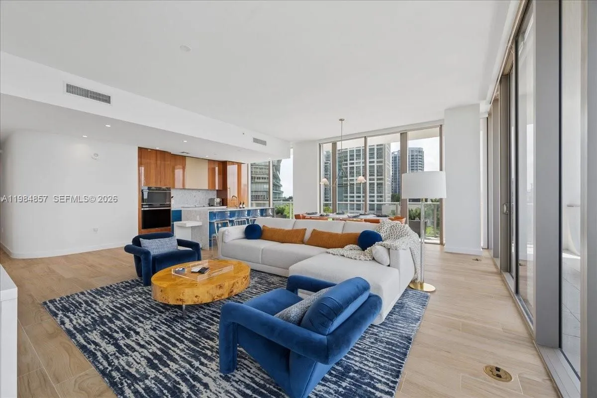 2678 Tigertail Ave # 501, Miami FL 33133