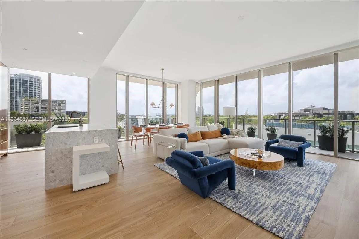 2678 Tigertail Ave # 501, Miami FL 33133