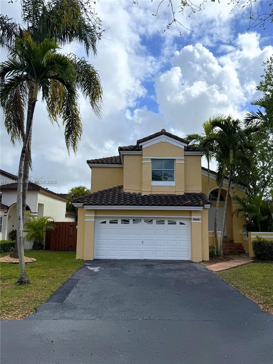 11776 SW 90th Ter, Miami FL 33186