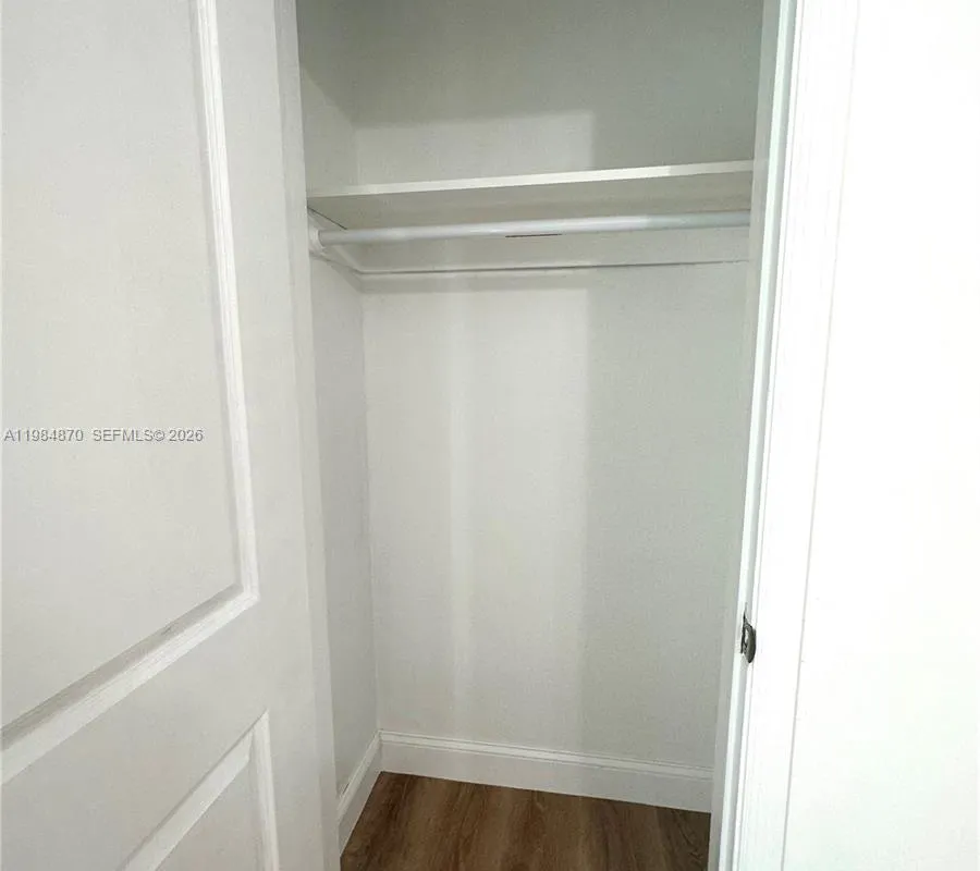 3042 Hayes St, Hollywood FL 33021