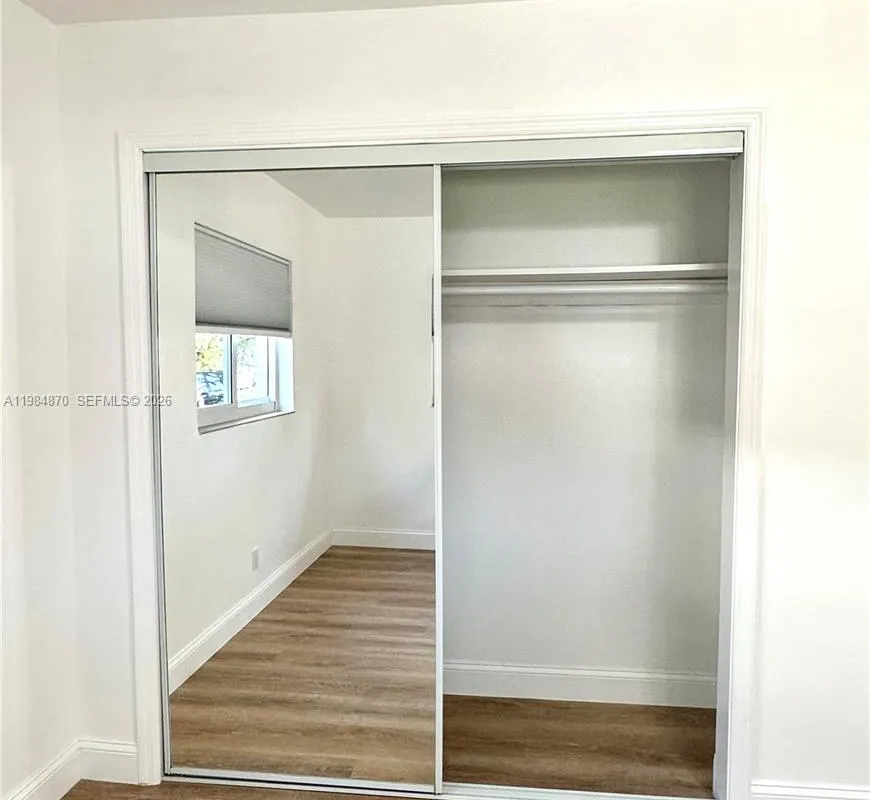 3042 Hayes St, Hollywood FL 33021