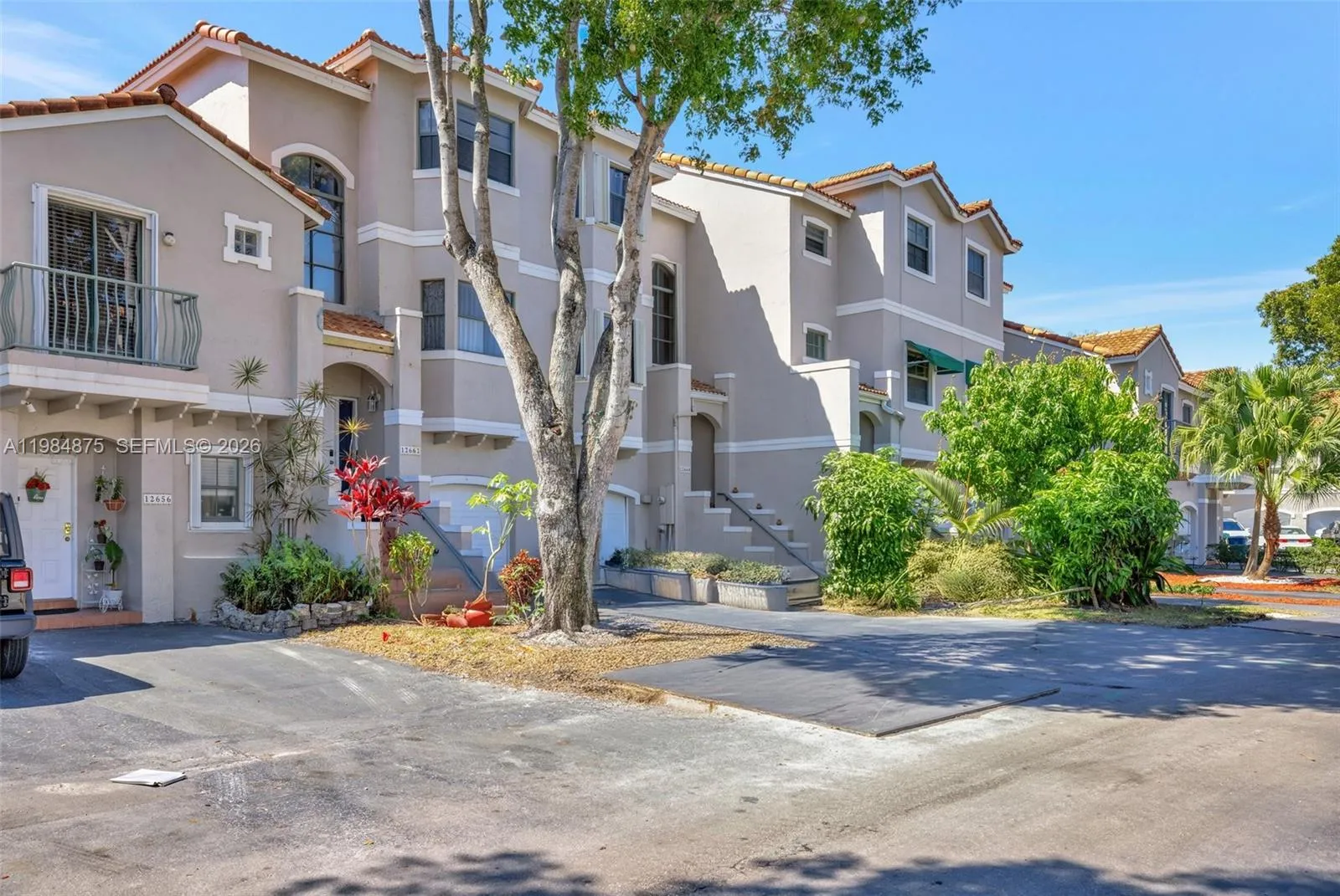 12662 NW 14th St, Sunrise FL 33323