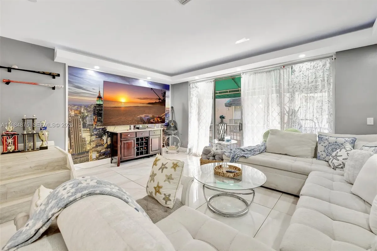 12662 NW 14th St, Sunrise FL 33323