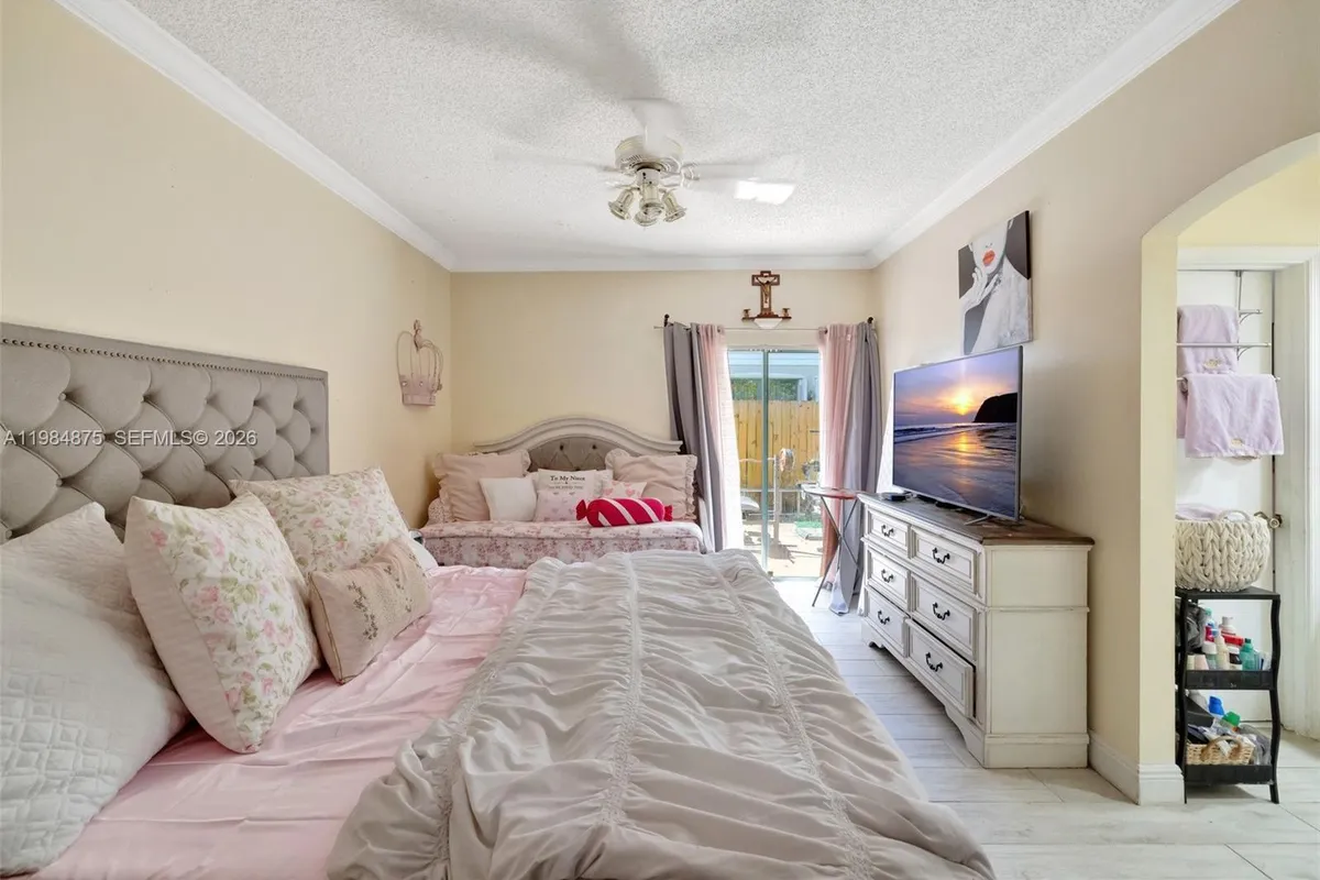 12662 NW 14th St, Sunrise FL 33323