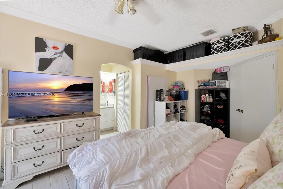 12662 NW 14th St, Sunrise FL 33323