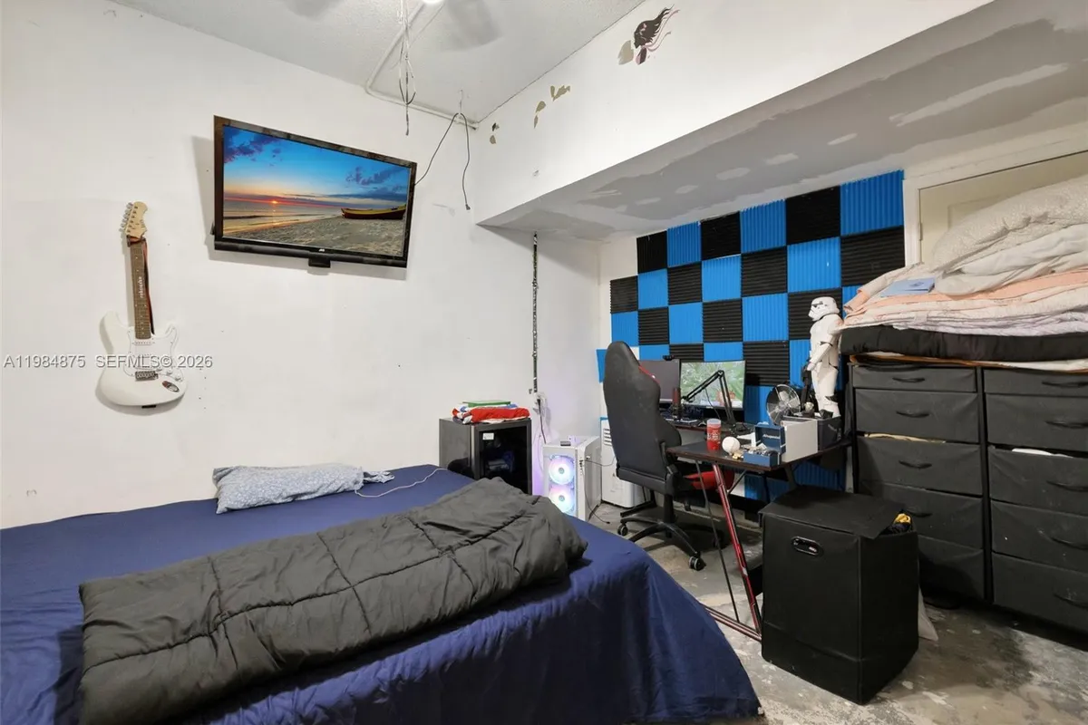 12662 NW 14th St, Sunrise FL 33323