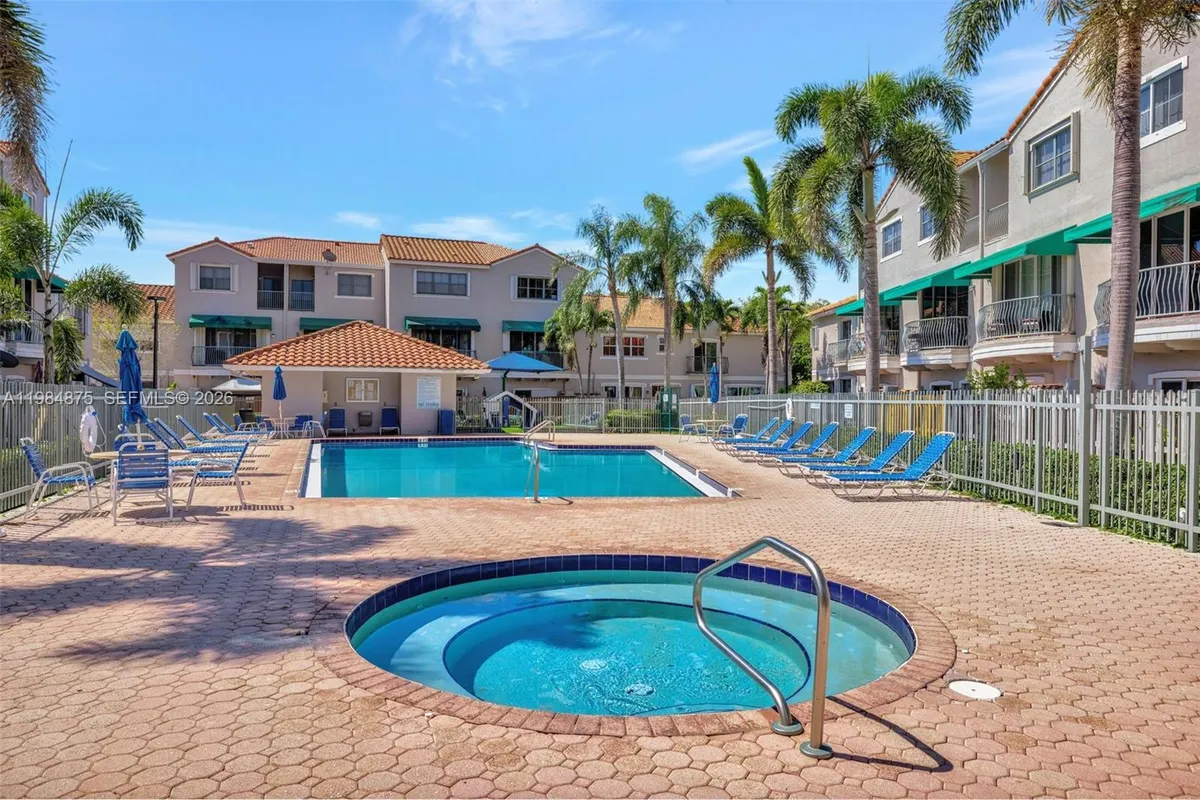 12662 NW 14th St, Sunrise FL 33323