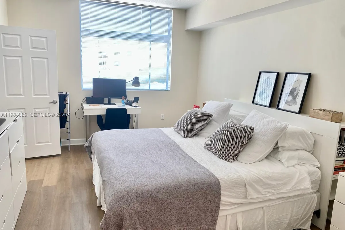 140 S Dixie Hwy # 704, Hollywood FL 33020