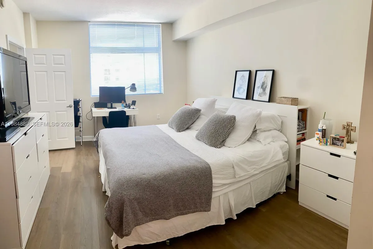 140 S Dixie Hwy # 704, Hollywood FL 33020