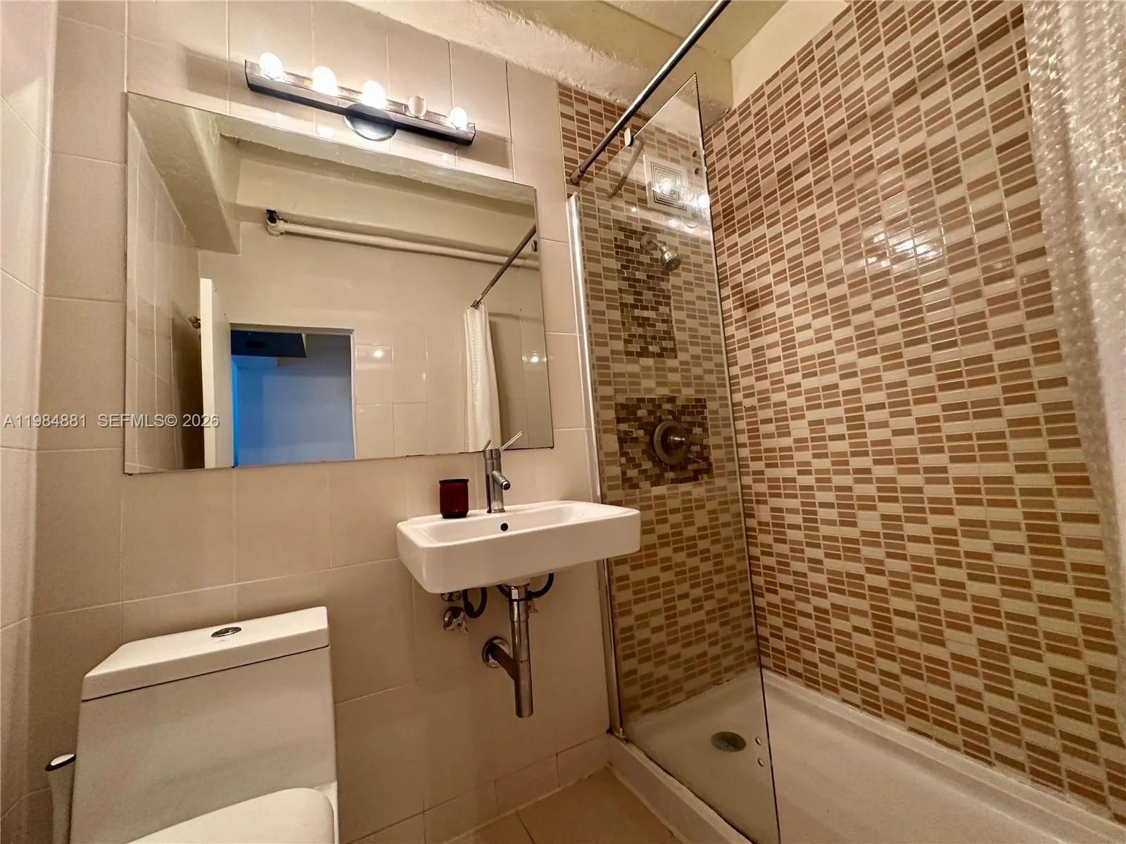 255 W 24th St # 233, Miami Beach FL 33140