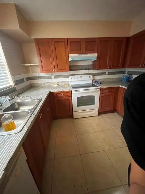 2726 NW 131st St # 2726, Opa-Locka FL 33054