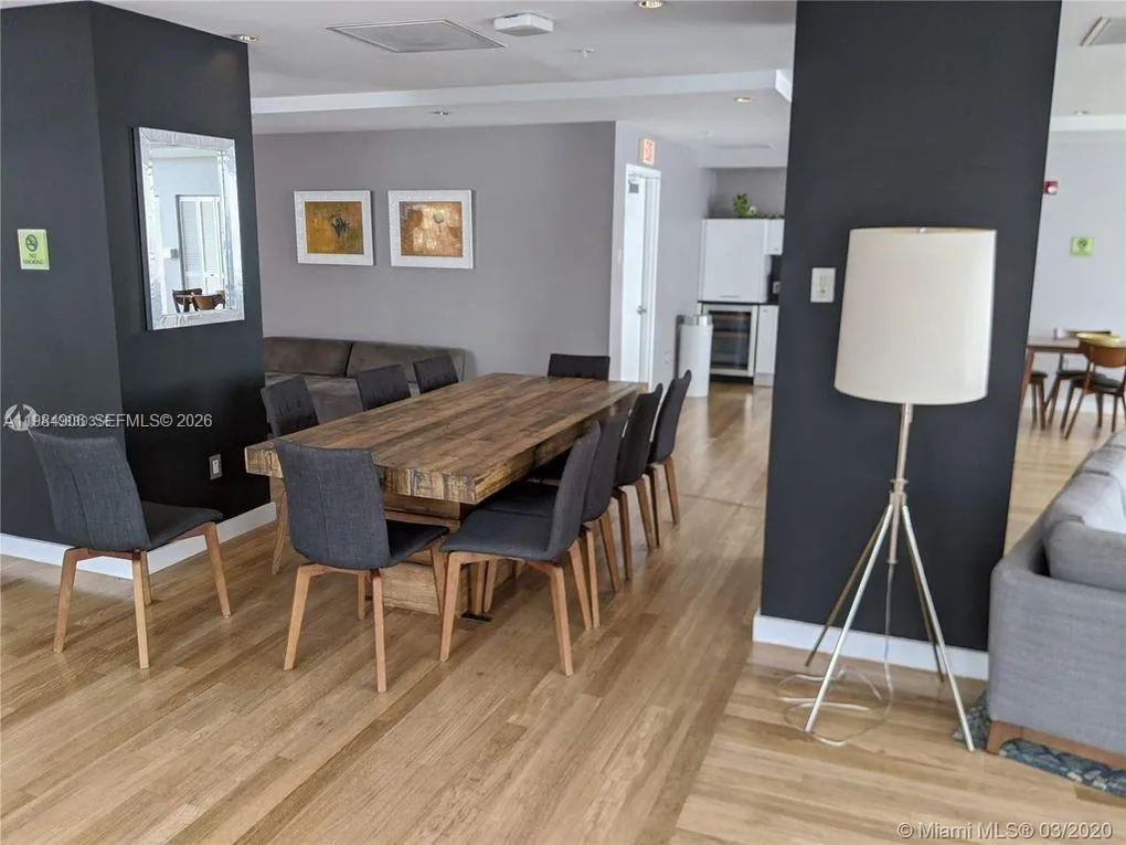 133 NE 2nd Ave # 302, Miami FL 33132