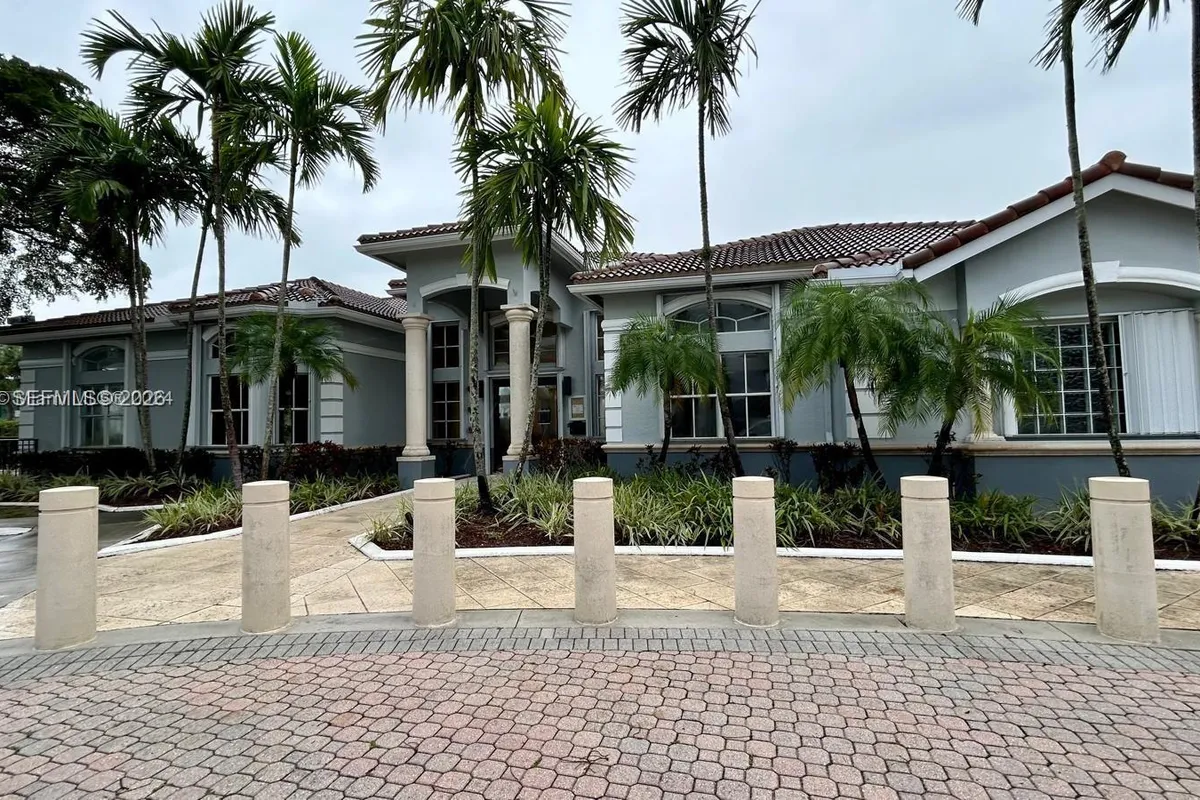 155 NW 96th Ter # 201, Pembroke Pines FL 33024