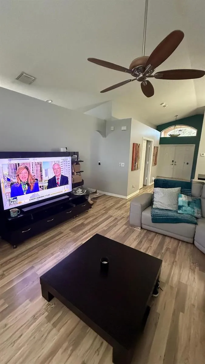 13154 NW 11th St, Pembroke Pines FL 33028