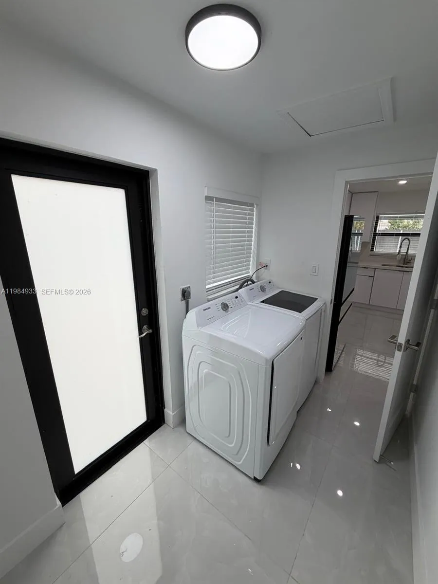 21052 SW 97th Pl, Cutler Bay FL 33189