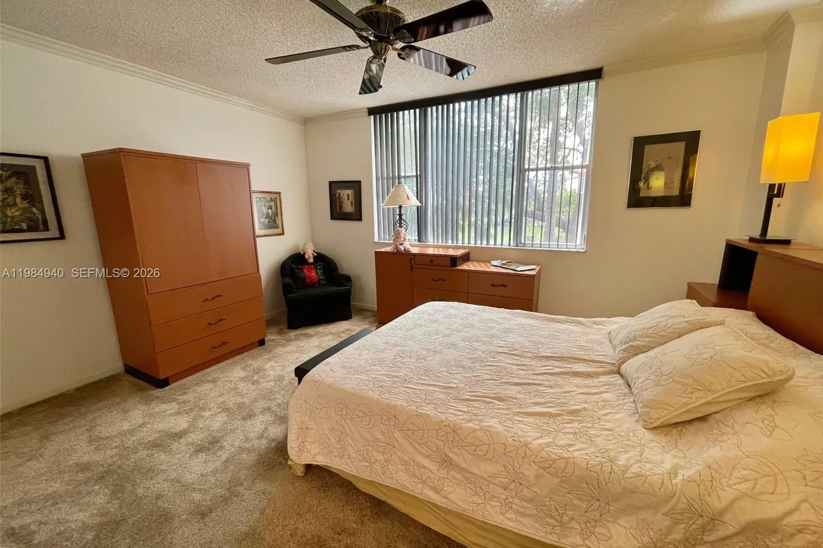 3850 Washington St # 214, Hollywood FL 33021