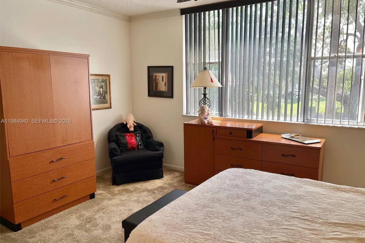 3850 Washington St # 214, Hollywood FL 33021