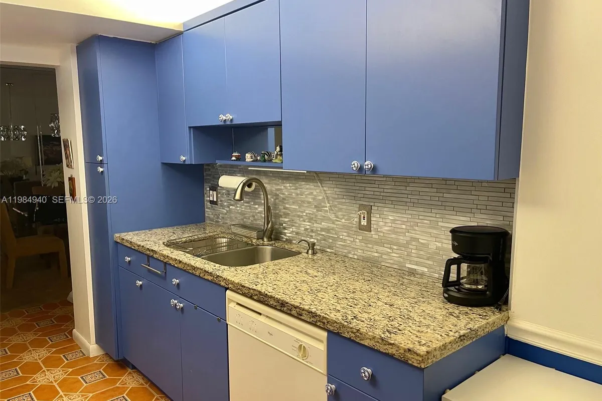 3850 Washington St # 214, Hollywood FL 33021