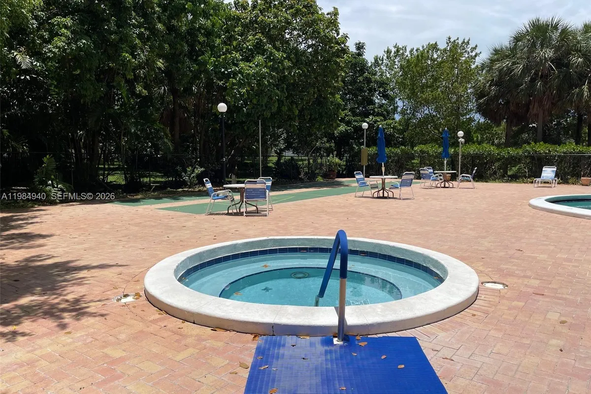 3850 Washington St # 214, Hollywood FL 33021