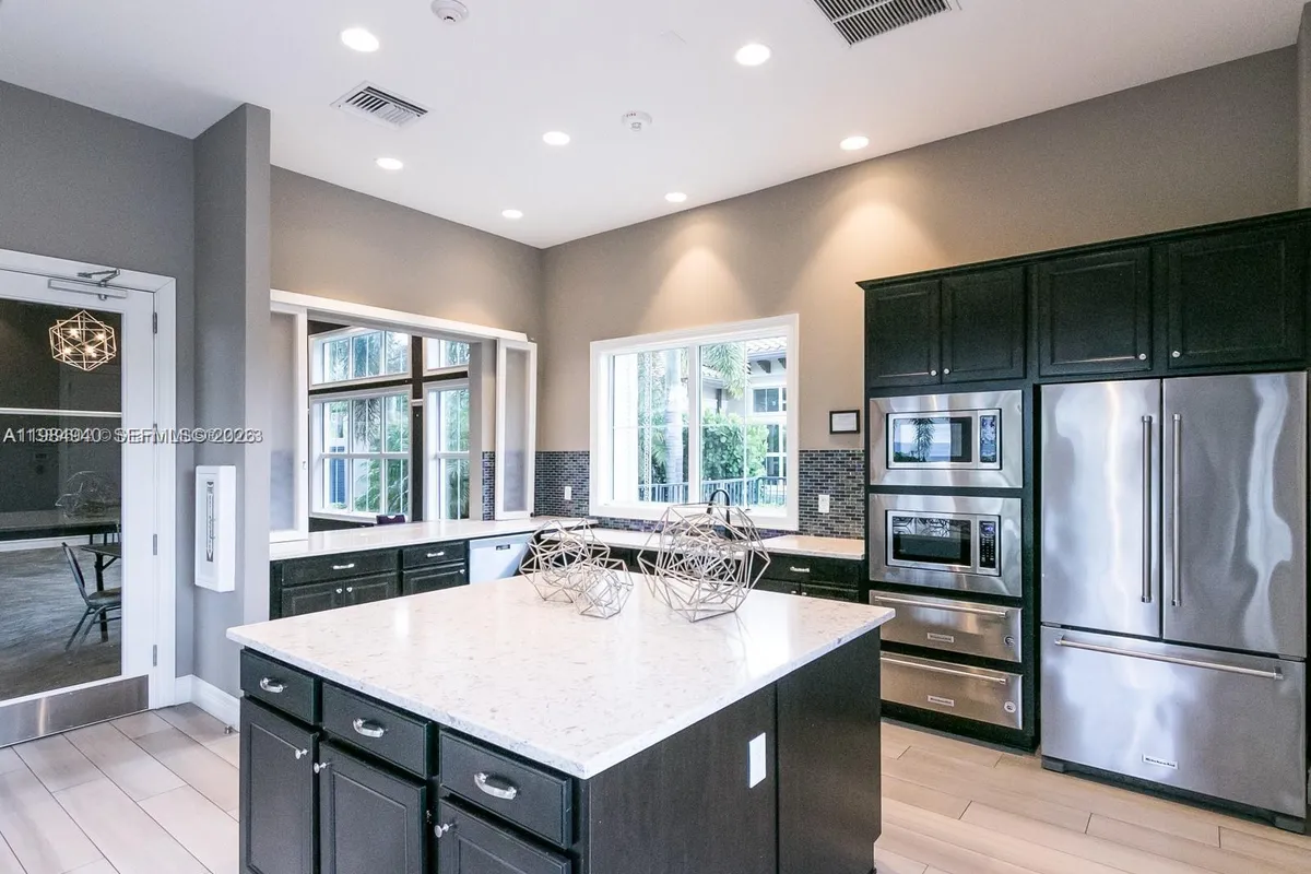 3850 Washington St # 214, Hollywood FL 33021