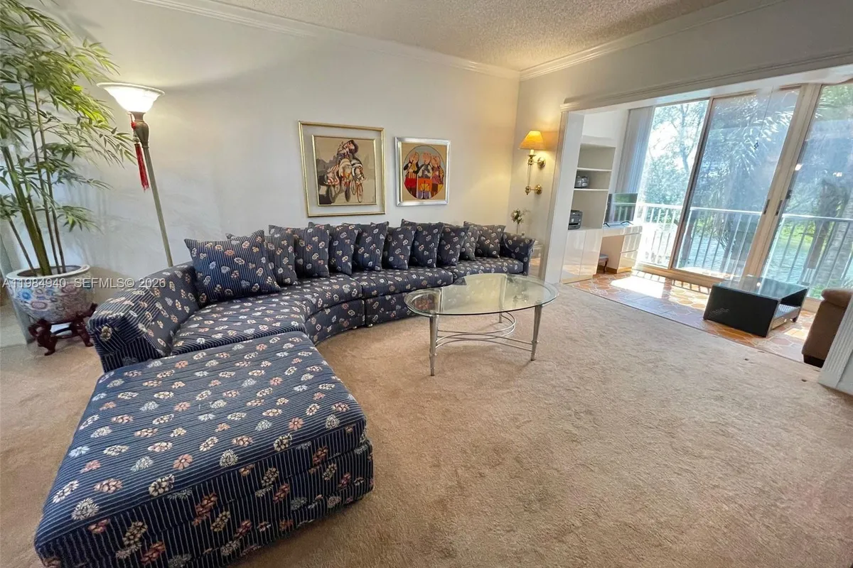 3850 Washington St # 214, Hollywood FL 33021