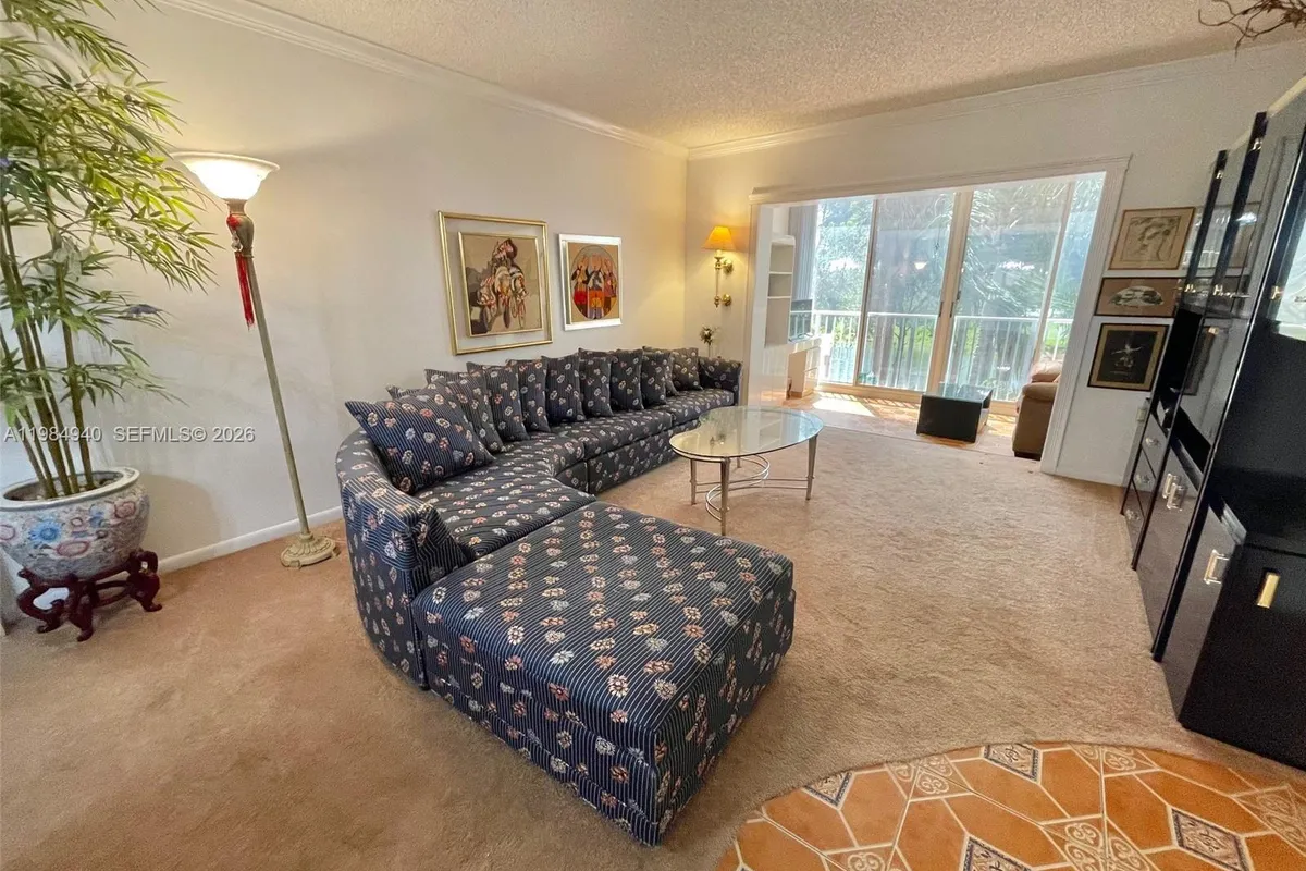 3850 Washington St # 214, Hollywood FL 33021