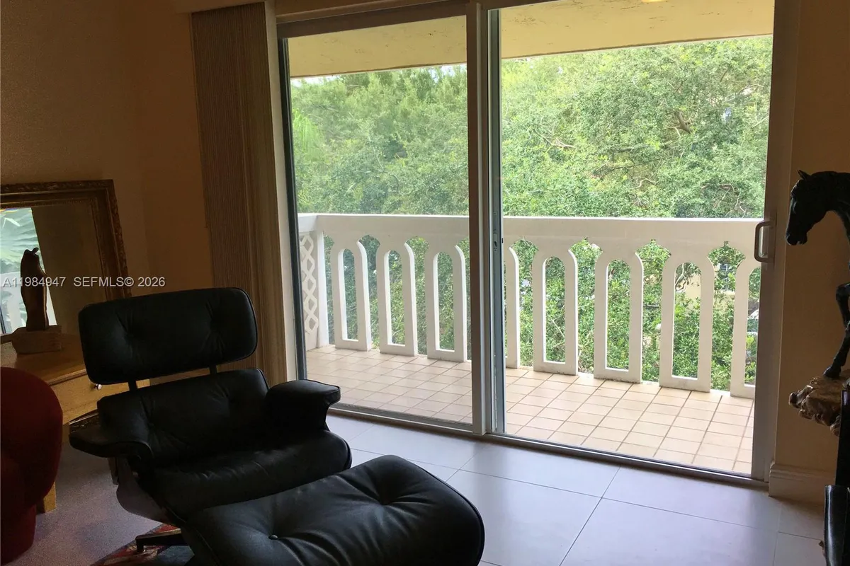 100 Edgewater Dr # 342, Coral Gables FL 33133