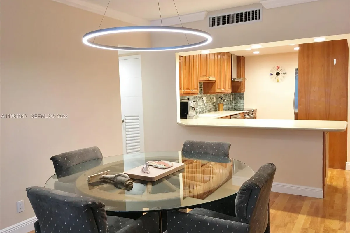 100 Edgewater Dr # 342, Coral Gables FL 33133