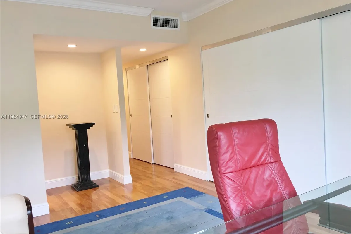 100 Edgewater Dr # 342, Coral Gables FL 33133